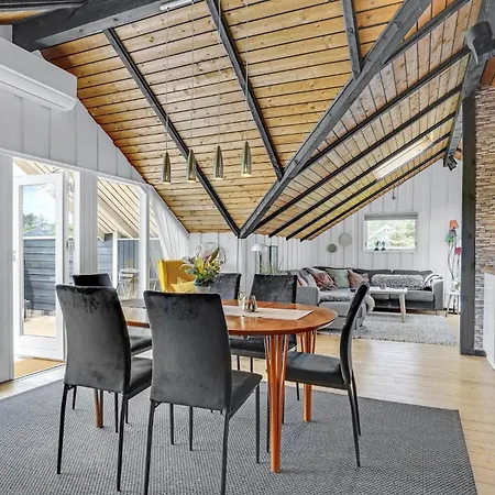 Preciosa Casa En Con Cocina