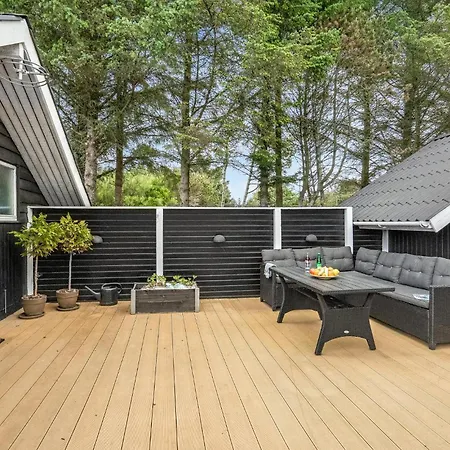 Сasa de vacaciones Preciosa Casa En Con Cocina Løkken